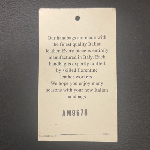 𝅺CLAUDIA Firenze Adorable Crossbody - Picture 8 of 8